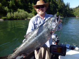 Even Captain Bill Divens gets lucky on Rogue King salmon.