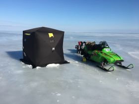 The Fish Fly Charters (On Ice)