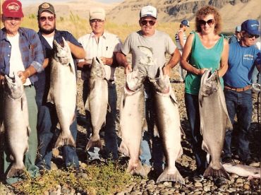 Columbia River Chinook Dales guide service