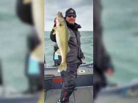Lake Erie Winter Walleye