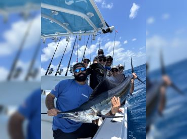 SeaToes Charters - 2019 Contender 32ST