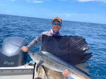 Simply Caught Charters LLC – Big Game Fishing