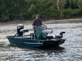 Rockproof 18 1/2’, UMHW bottom, 115 Jet Mercury