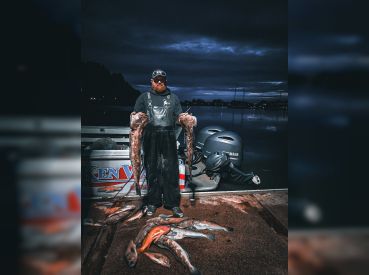 Apocalypse Guide Service thumbnail