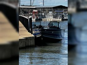 Lund 2075 fisherman