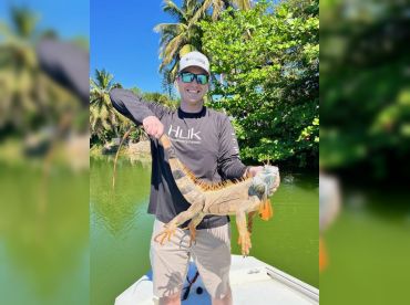 Iguana Hunting Charter + Peacock Bass Fishing thumbnail