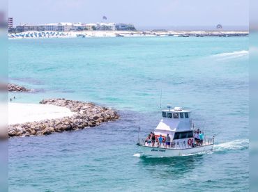 Pelican – Private Fishing  1-20 Passenger thumbnail