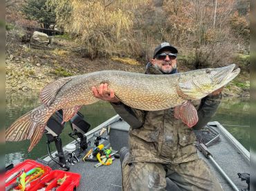 Lake Salto with Adriano Marini Angler