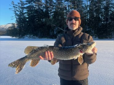 Aaron's Guide Service – Ice Fishing