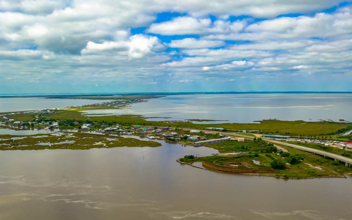 Bass (Largemouth) Fishing in Lake Pontchartrain FishingBooker