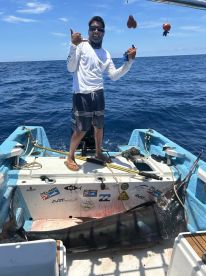 Good day deep sea fishing !!!!