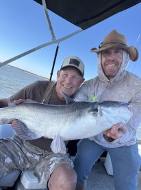 More big blues and channel catfish on En