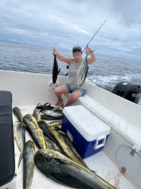 Half day offshore mahi-mahi