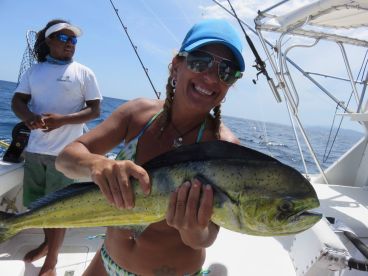 Michelle with a Mahi!