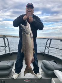 Fall king salmon time is here, book now.