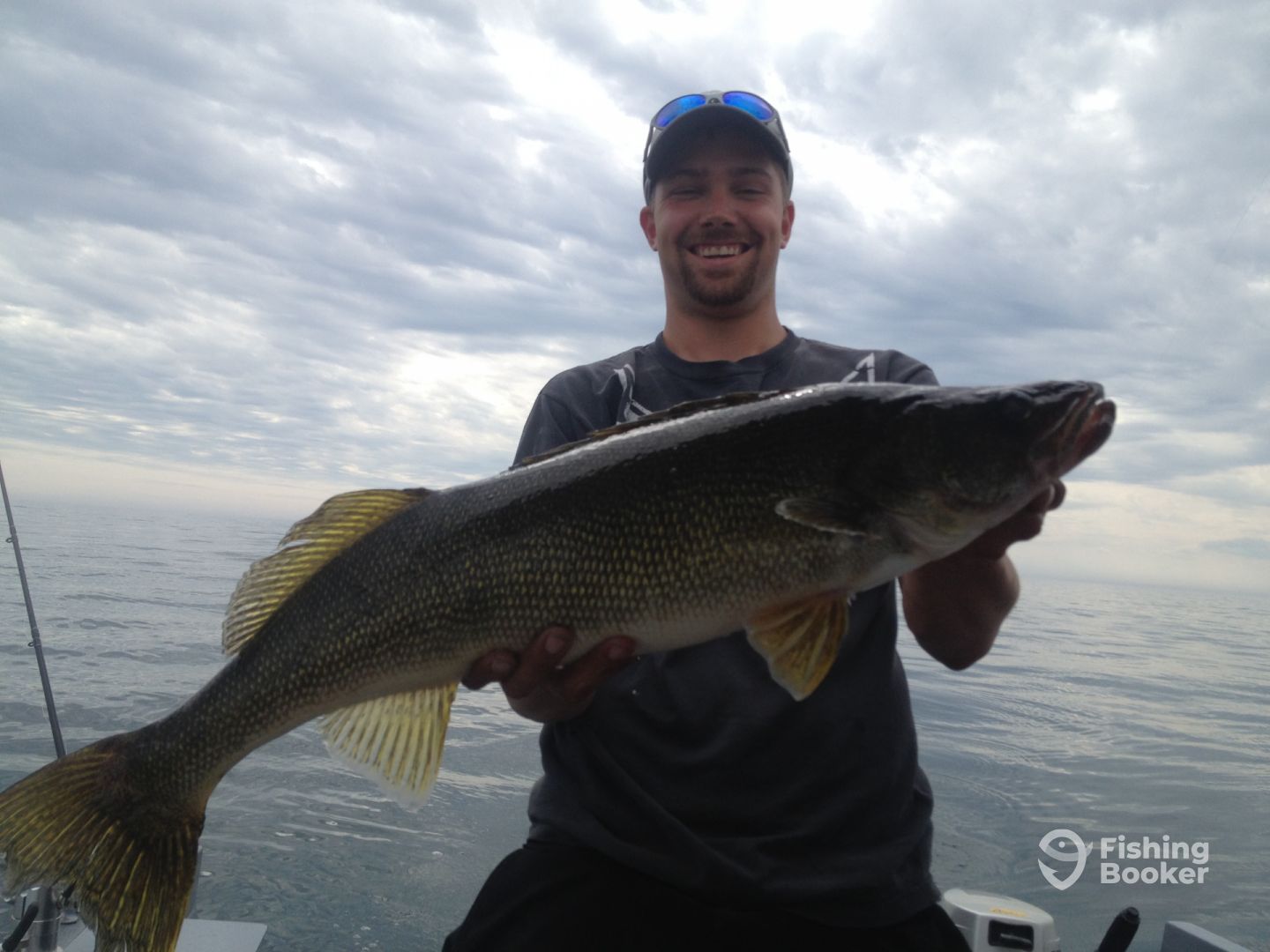Walleye Lake Erie Canada Dunnville Fishing Report Fishingbooker