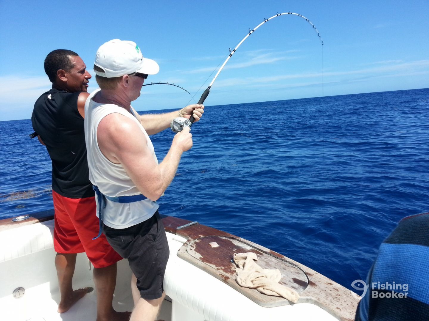 Mike from Canada hooked to Shark