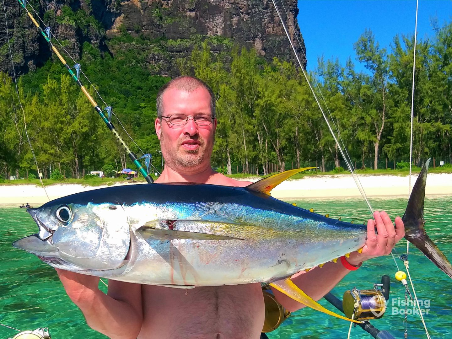 Le Morne Report Photo 0