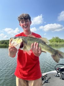 Theyre schooling on Decker!!!