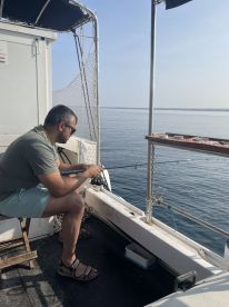Accommodating captain