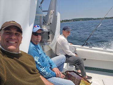 These guys will work to find you fish