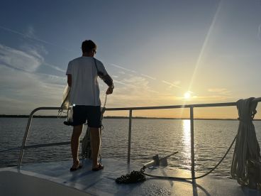 Prolific fishing and catching. 