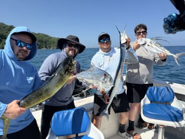 Awesome boat and fishing. 
