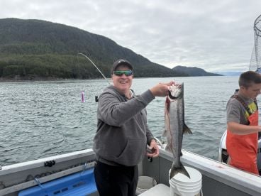 4 hour salmon fishing charter 