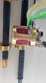 Con fishing 