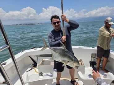Amazing Fishing Charter Great Captain & Crew