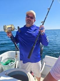 Captain Si knows where the fish are at!!!