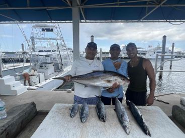 Great Captain and crew very knowledgeable 