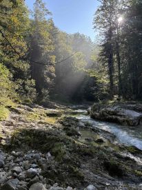 Beautiful River, Great Guide