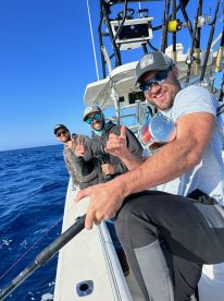Full day big bluefin fishing with captain James 