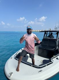 Book Now! Unforgettable experience with Captain Riya and his mates 