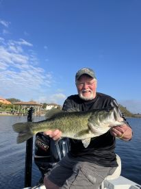 Great day, great boat, Great Lake, great Captain Jackson Williams and excellent fishing we even caught some big ones