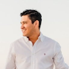 Sebastian F.